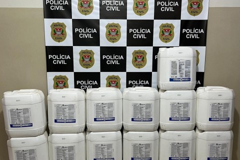 Polícia Civil de Bebedouro apreende Herbicidas avaliados em mais de 120 mil reais.